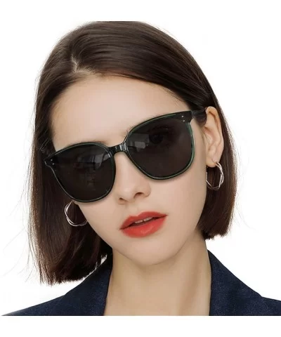 Retro Square Sunglasses for Women Men - Classic Polarized Fashionable Eyewear - 100% UV Protection - CF19606Y2M9 $32.86 Sport