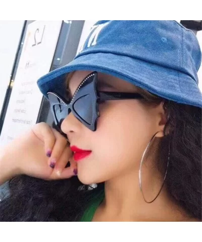 New Women Men Vintage Bat Shape Rivet Sunglasses Unisex Fashion Sunglasses Eyewear - C - CZ18SOONMWM $7.89 Square